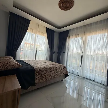 Life Villalari - Yeni Oezel Havuzlu * Kusadası