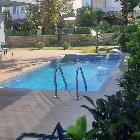 Life Villalari - Yeni Oezel Havuzlu Villa