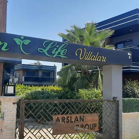 Life Villalari - Yeni Oezel Havuzlu * Kusadası